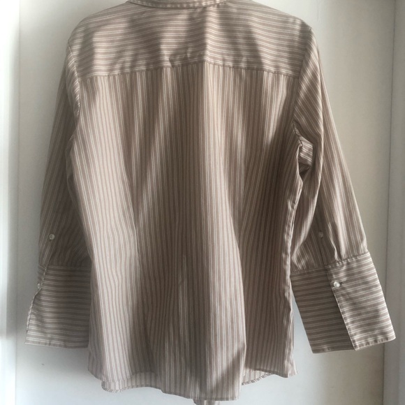 Izod Women’s 3/4 Length sleeve button down
Top - Picture 3 of 7